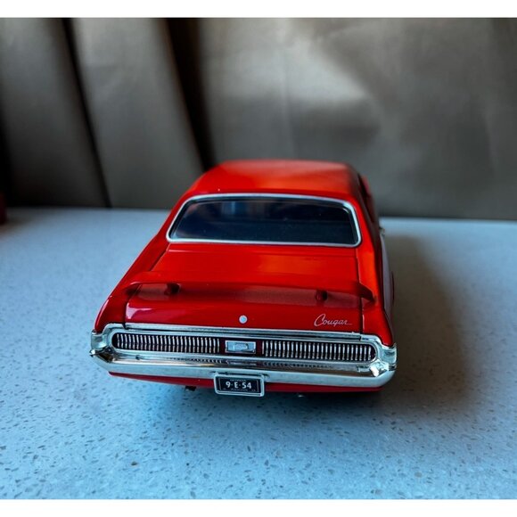 Mercury Cougar 1969 Die-Cast Model 1:18 Scale Red Collectible Car - Picture 6 of 10